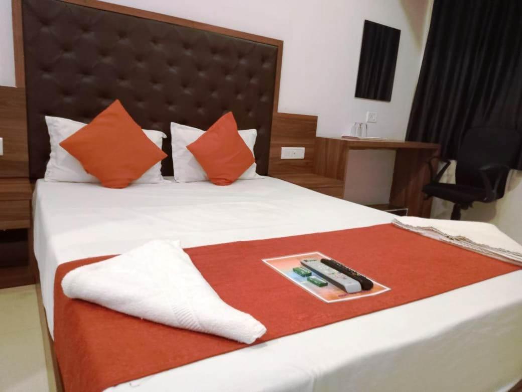 Sai Deep Lodging Navi Mumbai Eksteriør billede